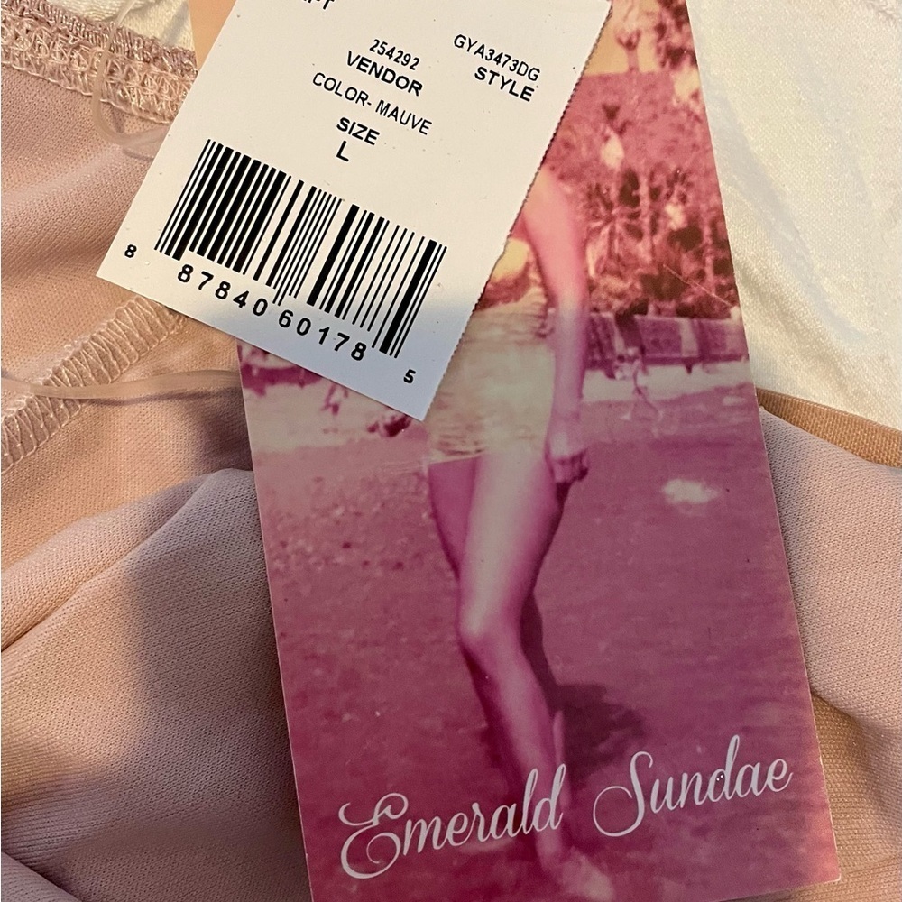 Emerald Sundae Mauve Dress - Picture 4 of 5